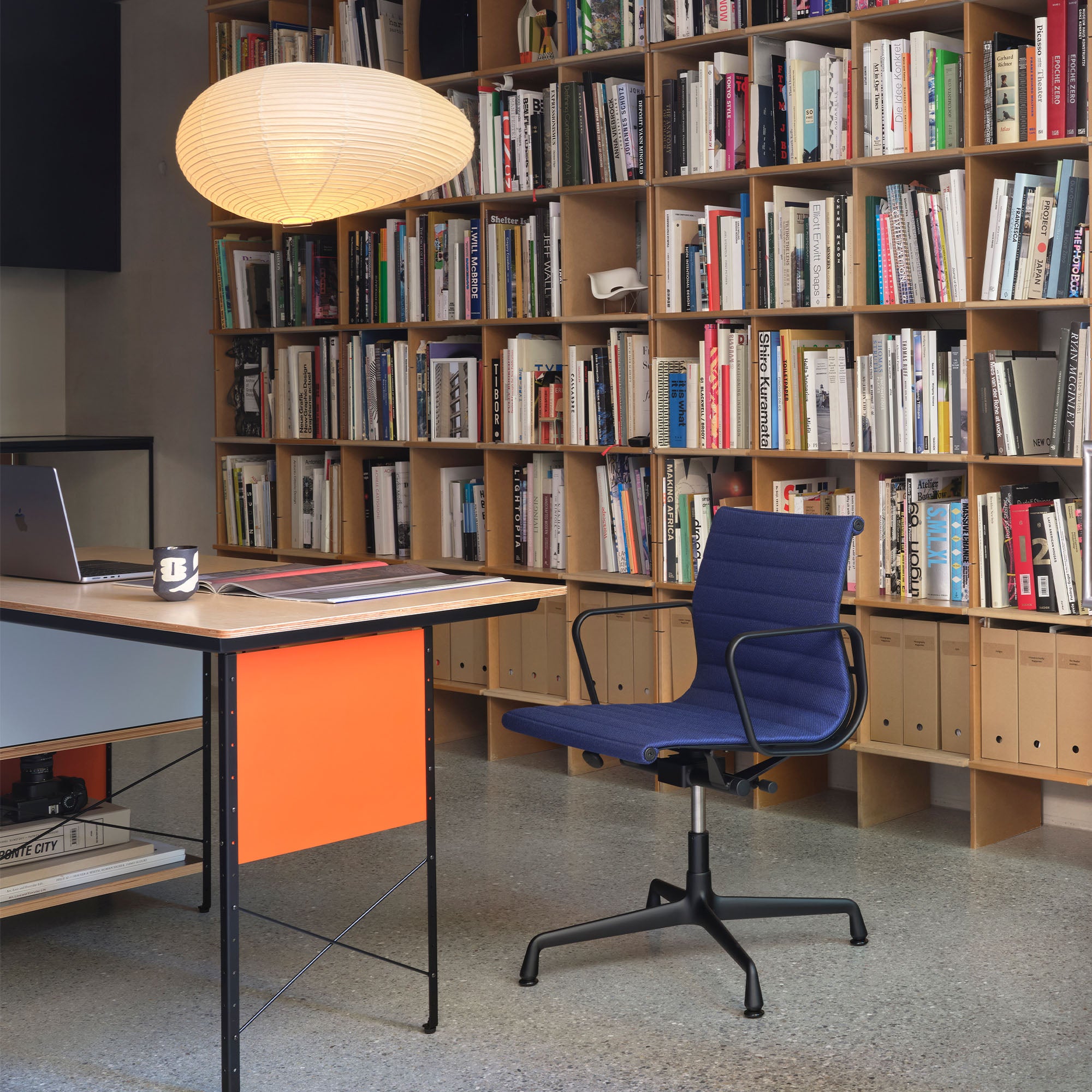 Aluminium EA 131, scaun de birou