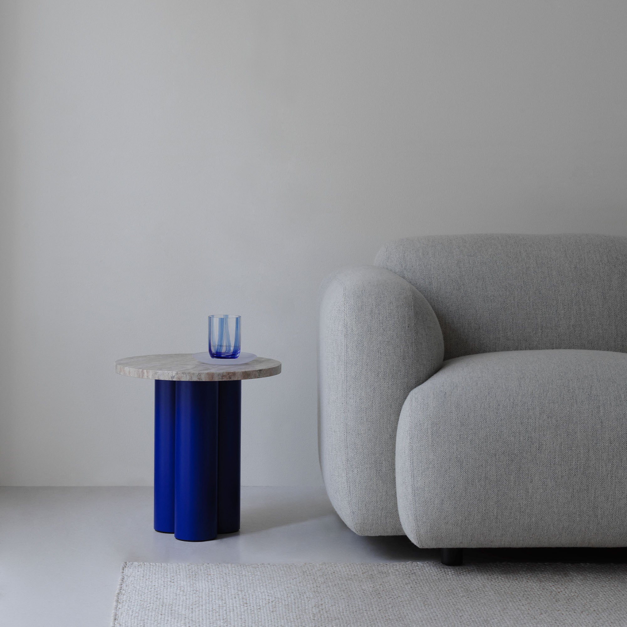 Dit Table Bright blue, măsuță