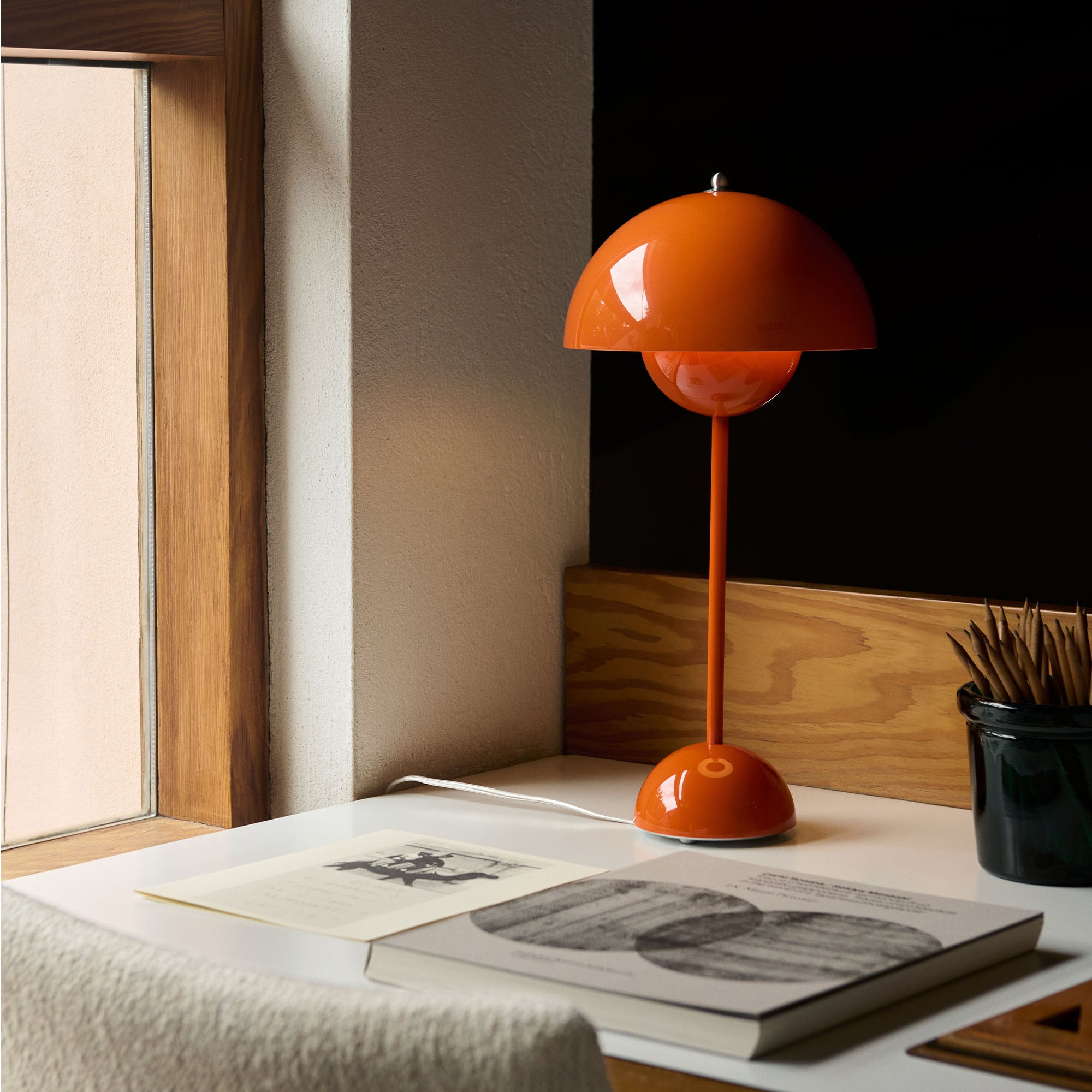 Flowerpot VP3 Zesty Orange, lampă de masă