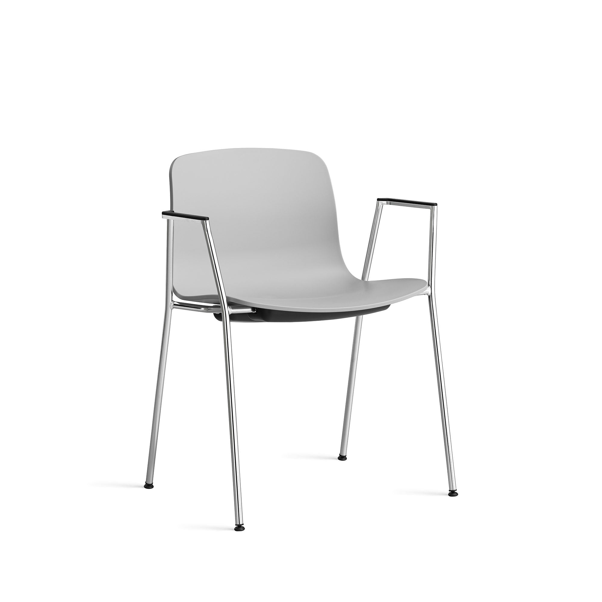 About A Chair 18 scaun de dining cu cotiere