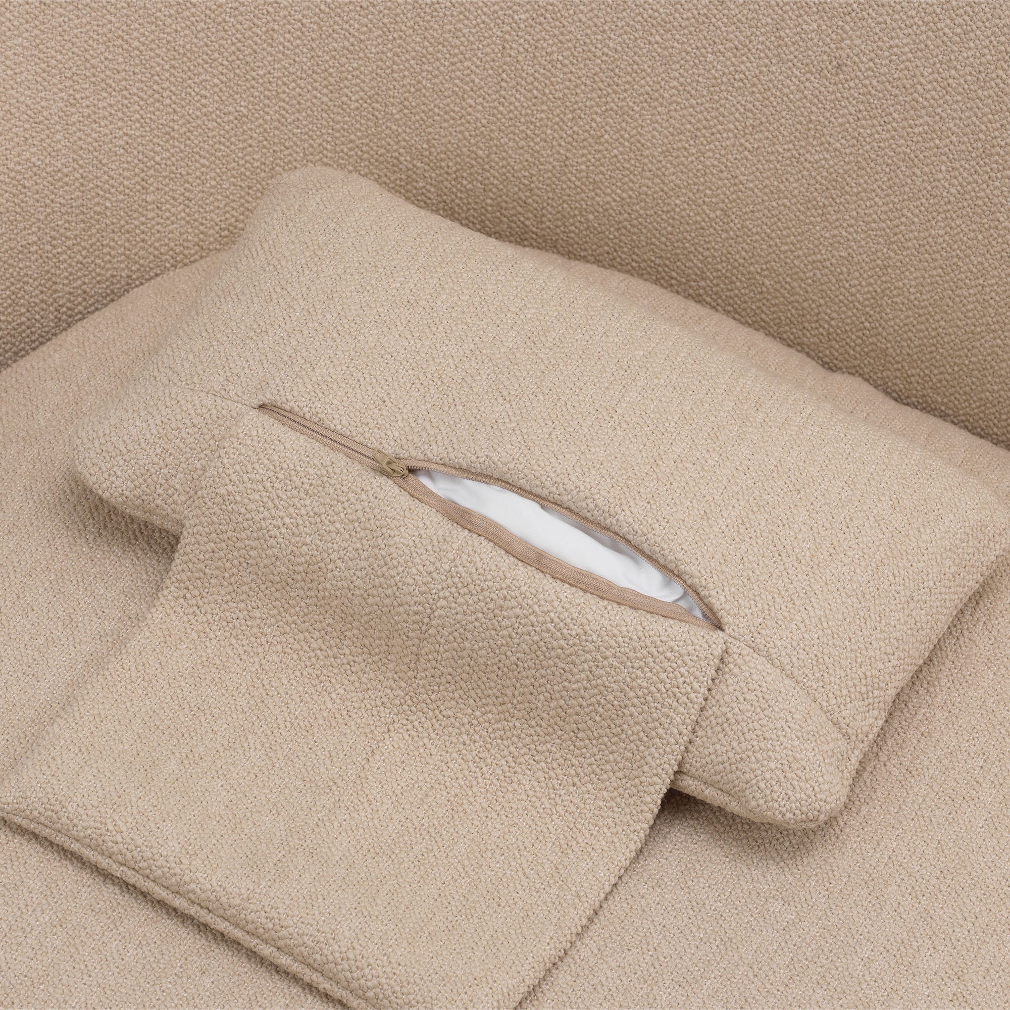 Slow Sofa, canapea cu 2 locuri bază satinată