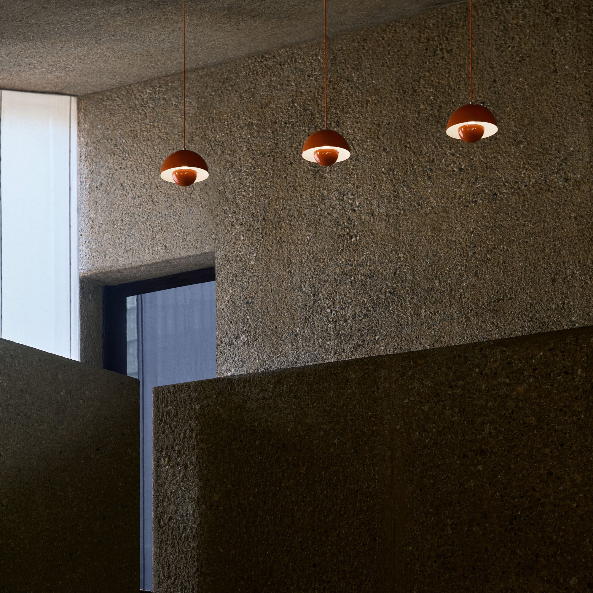 Flowerpot zesty orange VP1, lampă suspendată mică