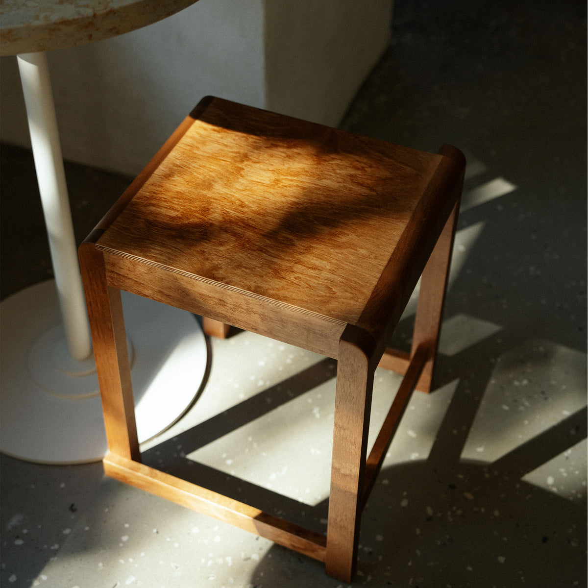 Low Stool 01, taburet din lemn