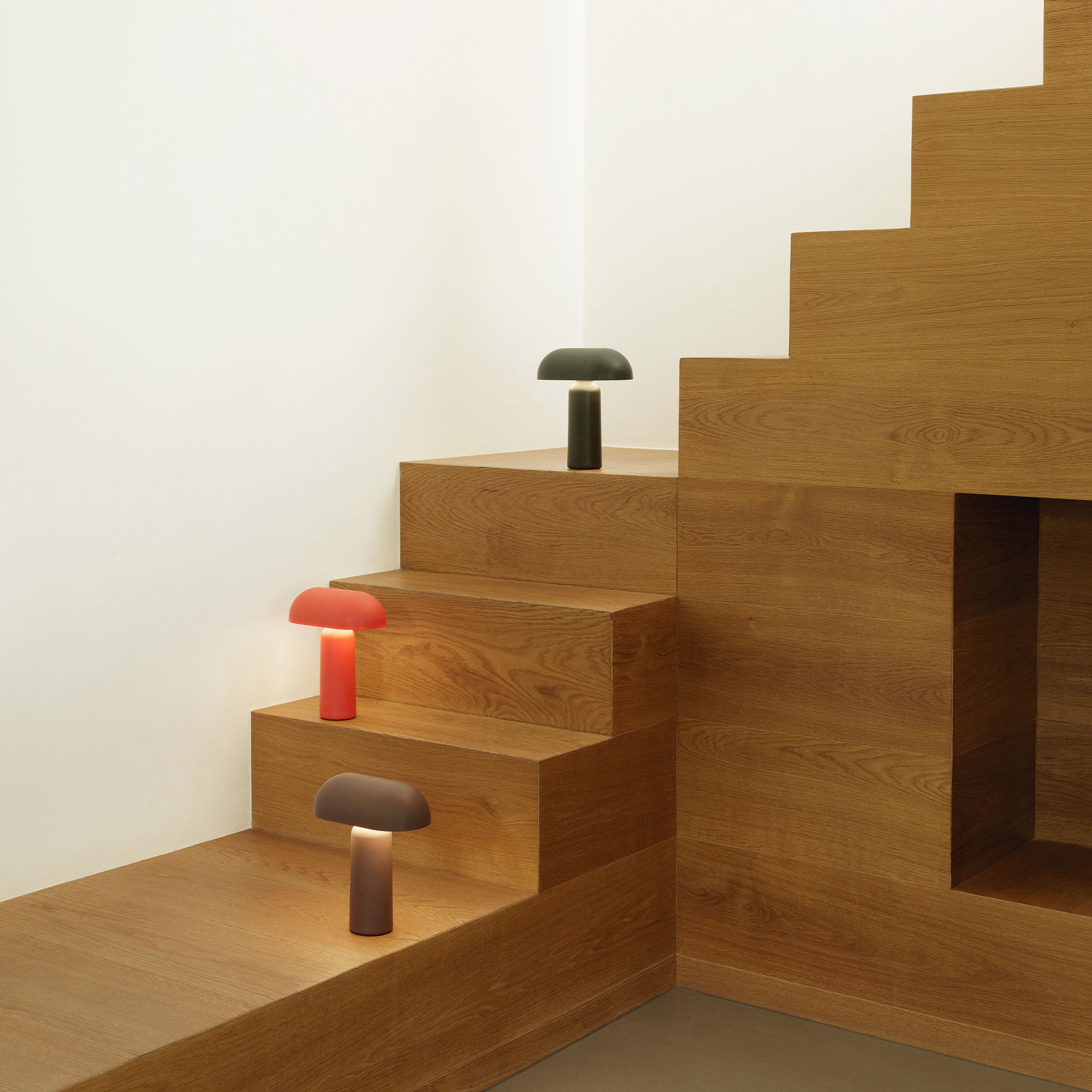 Porta Table Lamp, lampă portabilă