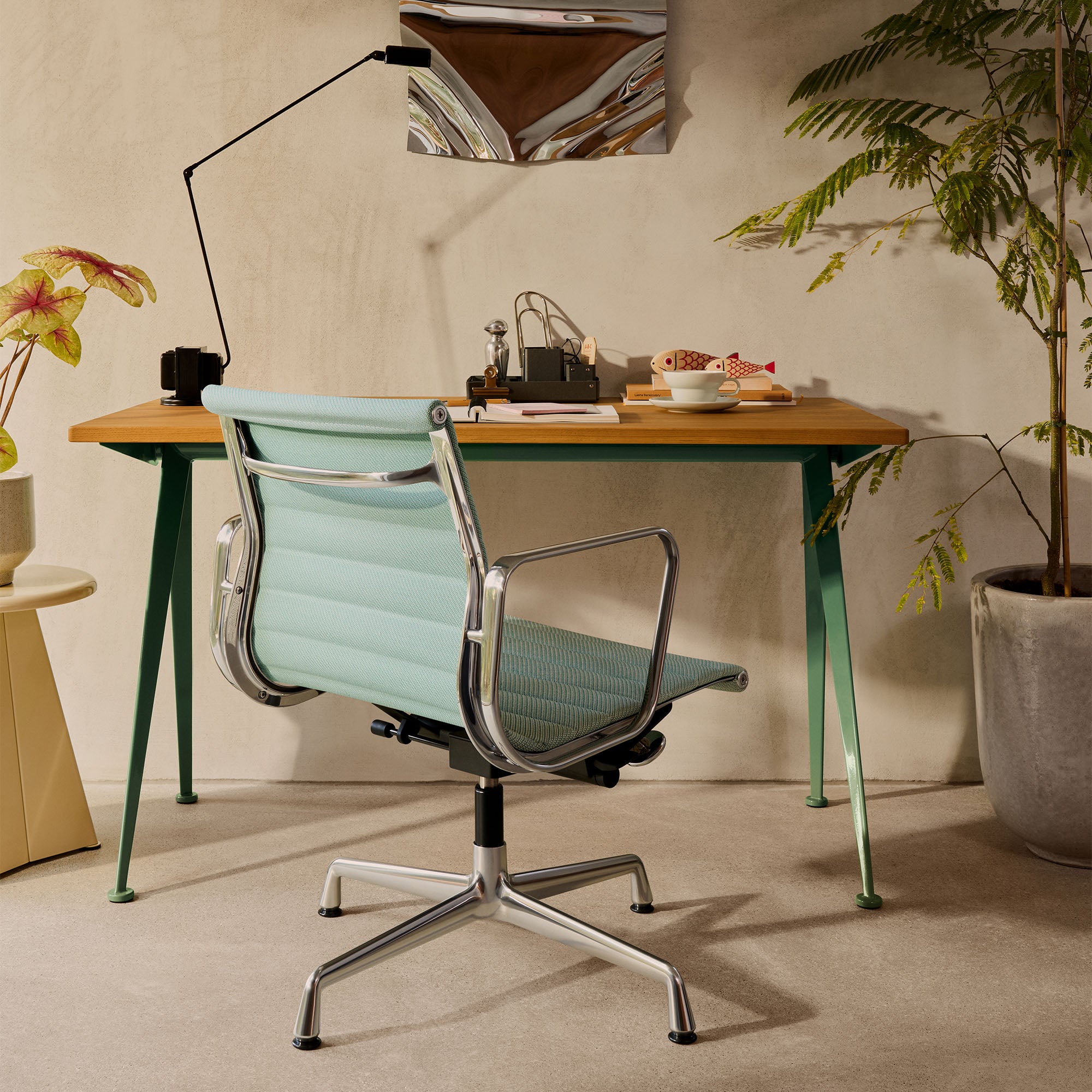 Aluminium EA 131, scaun de birou