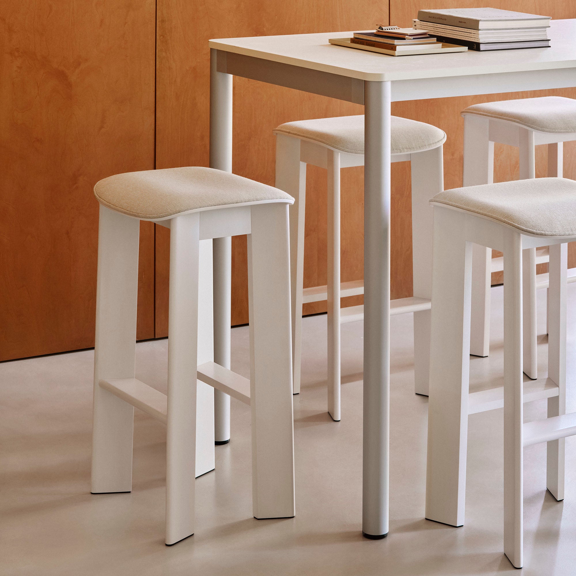Chisel 30 Bar Stool Low Oiled Oak, scaun de bar tapițat H65