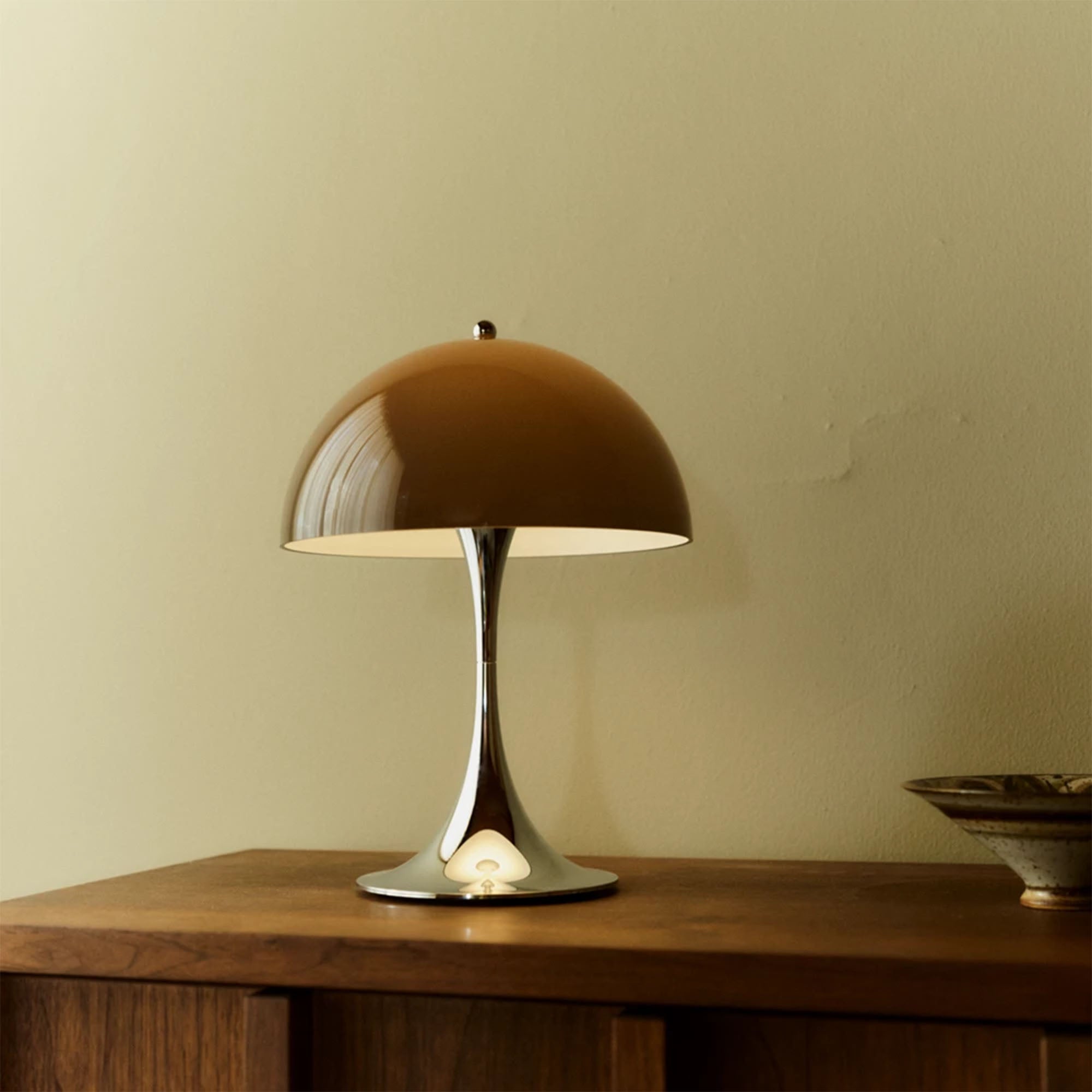 Panthella 250 Portable The Originals, lampă portabilă cu bază cromată