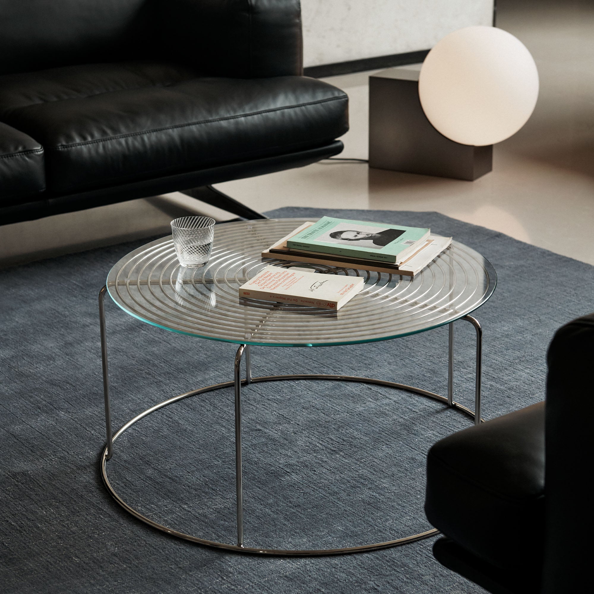 Wire coffee table, blat de sticlă
