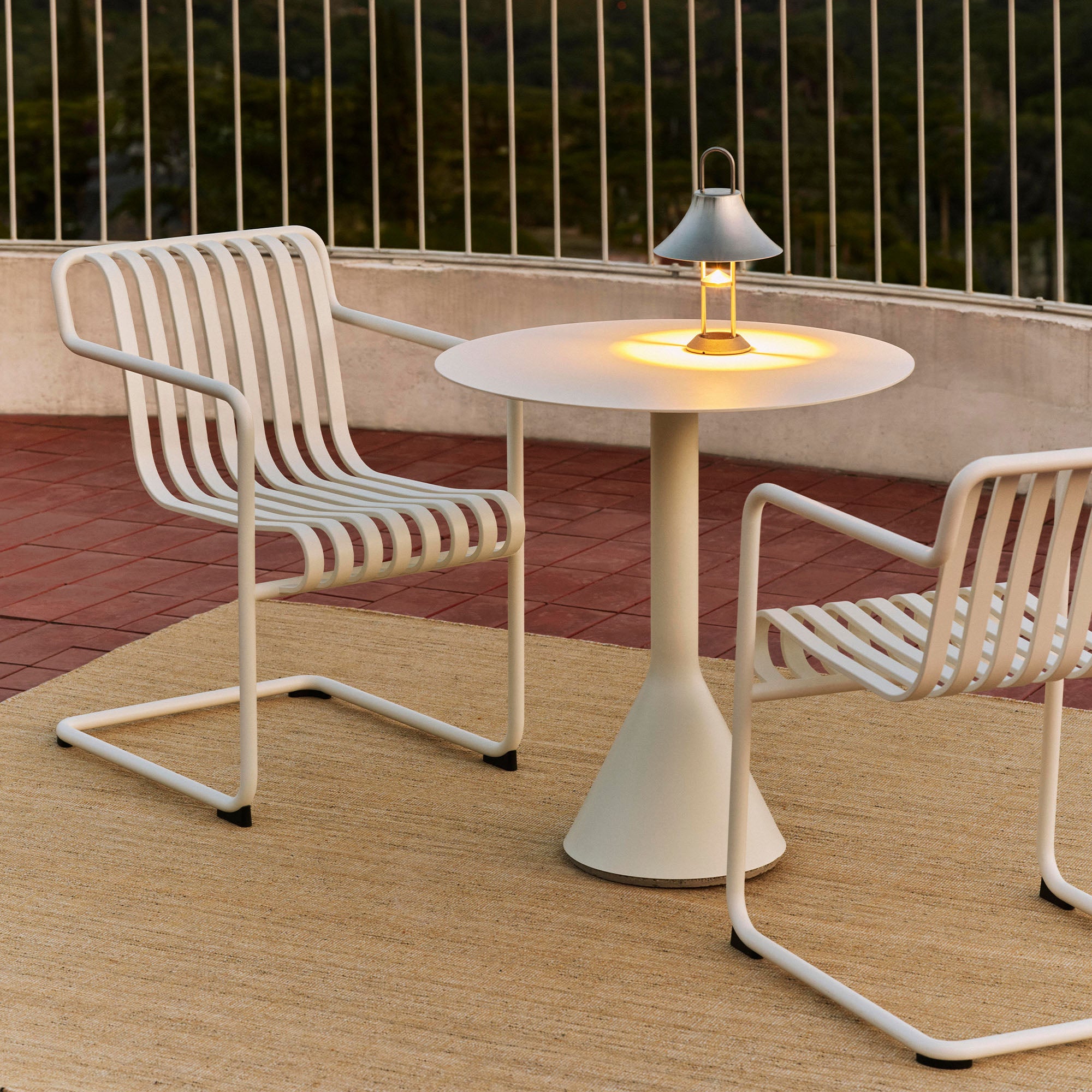 Palissade Cantilever scaun cu cotiere de exterior