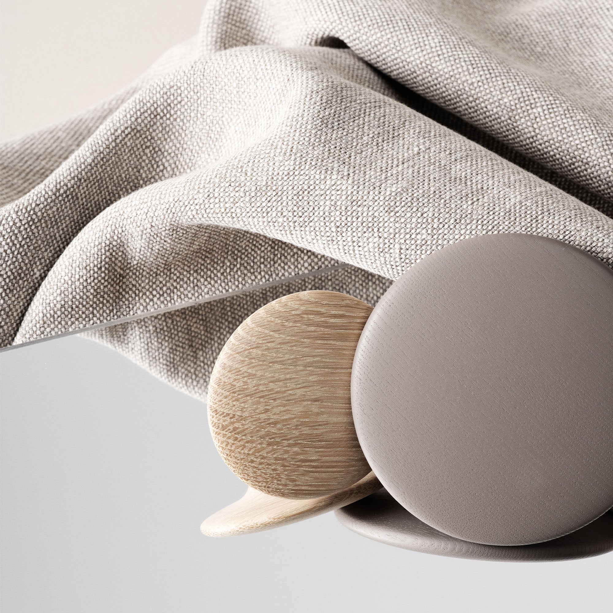 The Dots Wood cuier de lemn mediu Ø13 cm