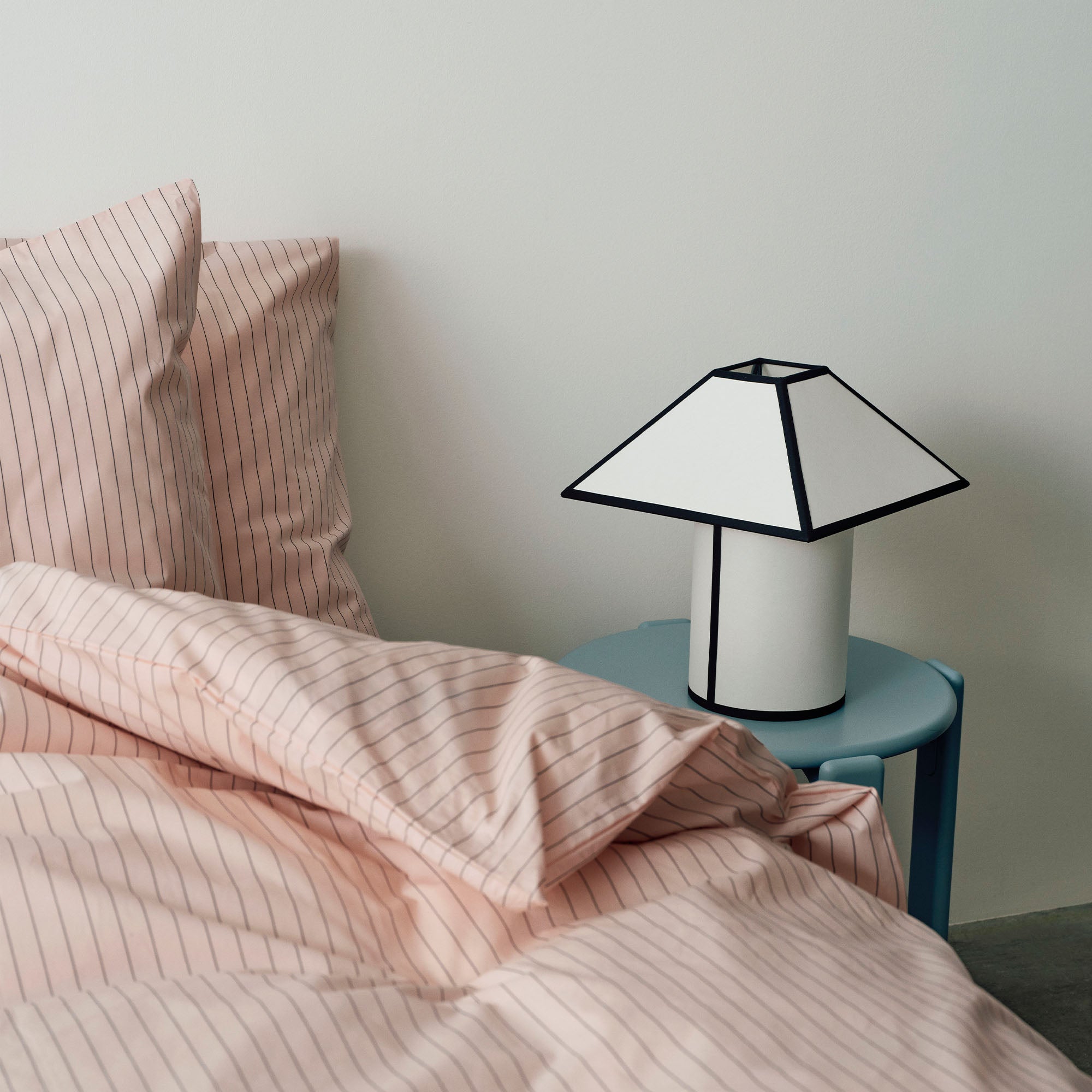Ava Pyramid Table Lamp, lampă de masă 29 cm