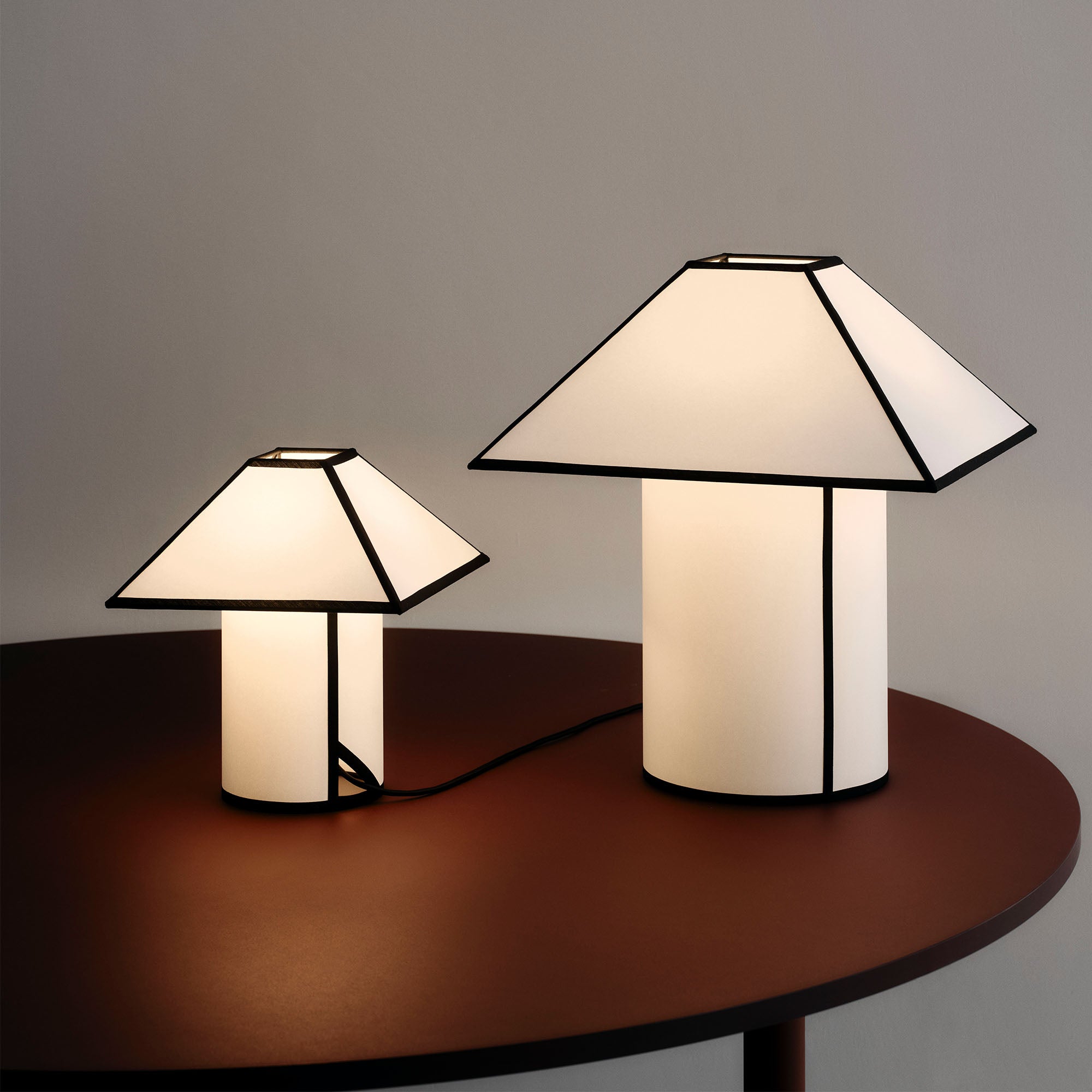 Ava Pyramid Table Lamp, lampă de masă 29 cm