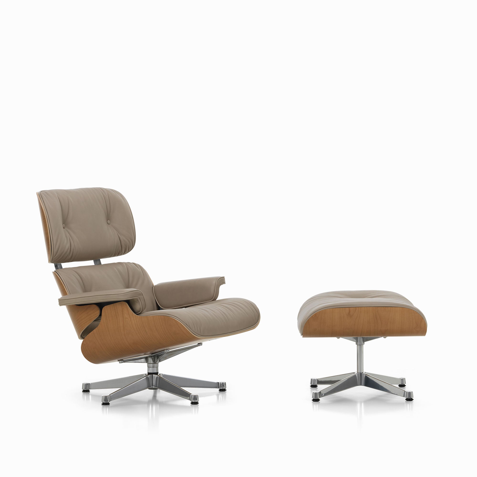 Eames Lounge Chair cu Otoman, lemn de cireș și bază satinată