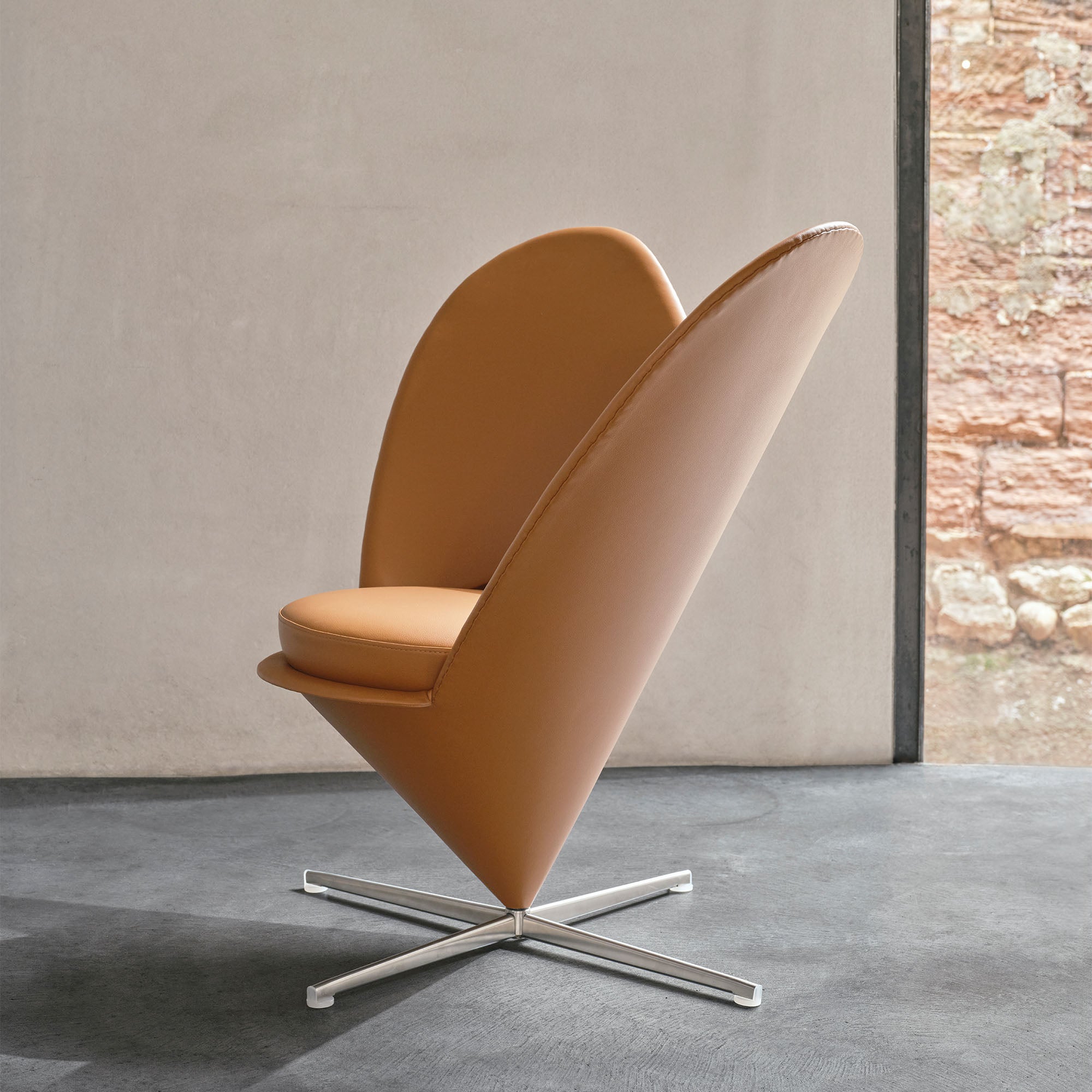 Heart Cone Chair fotoliu