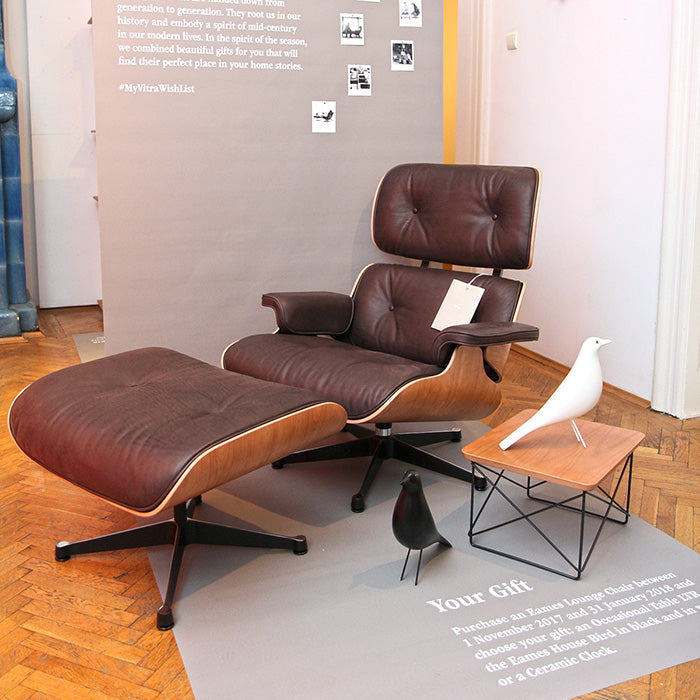 Eames Lounge Chair cu Otoman (cireș american)