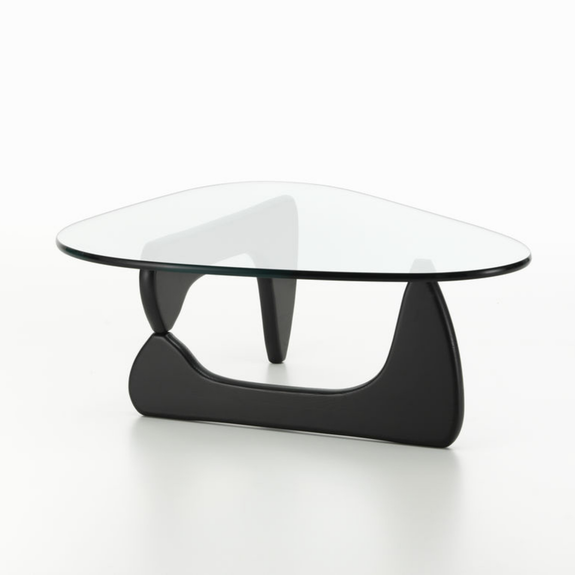 Coffee Table, un design icon semnat Isamu Noguchi, produs de Vitra