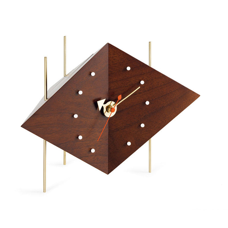 Ceasul de masă Diamond creat de George Nelson și produs de Vitra