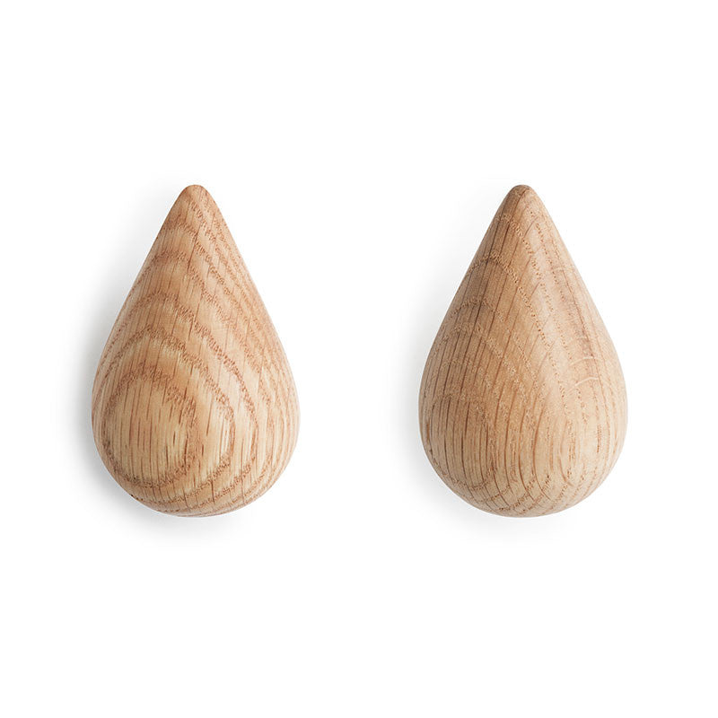 Dropit, un set de 2 cuiere micuțe din lemn, produse de Normann Copenhagen
