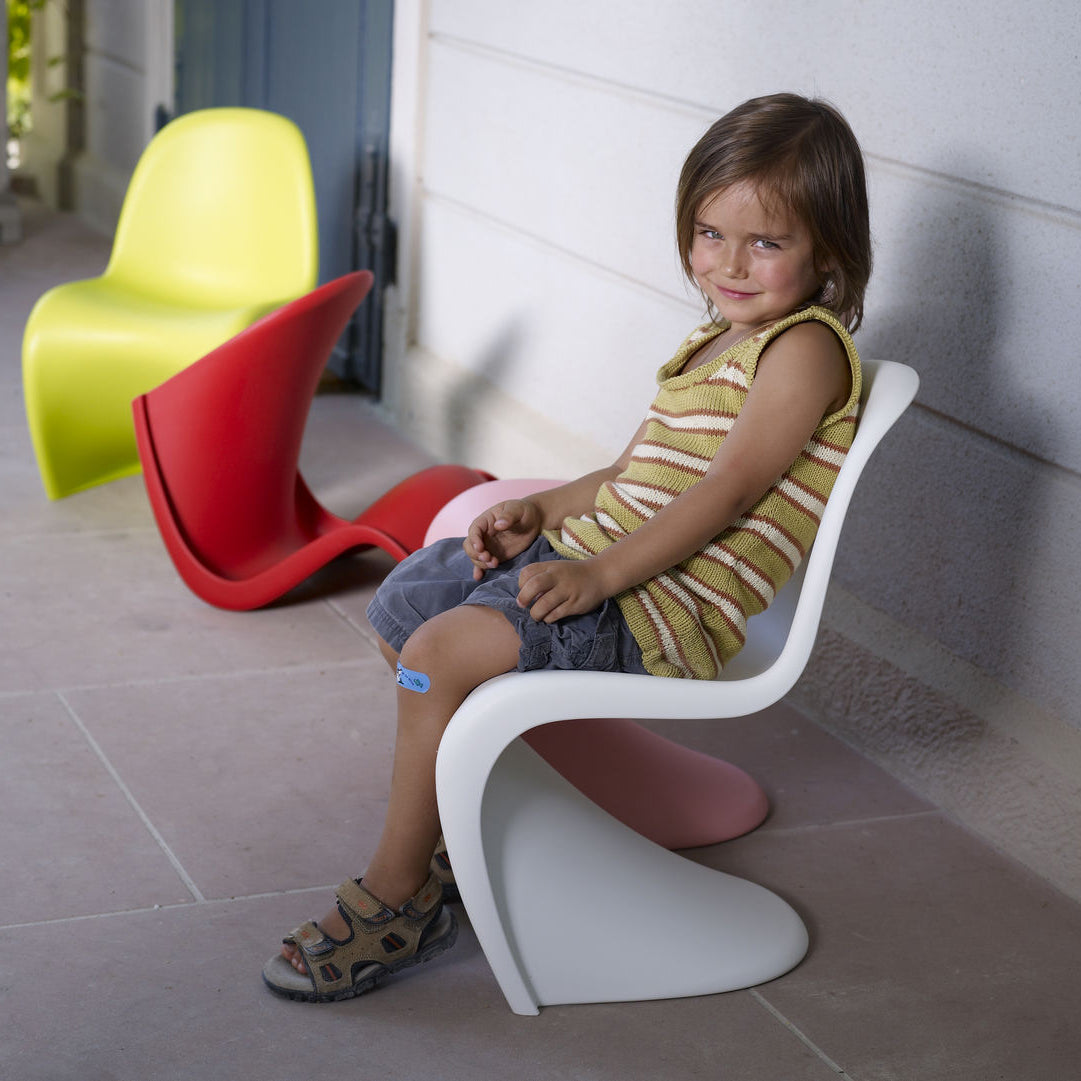 Panton Chair Junior scaun din plastic