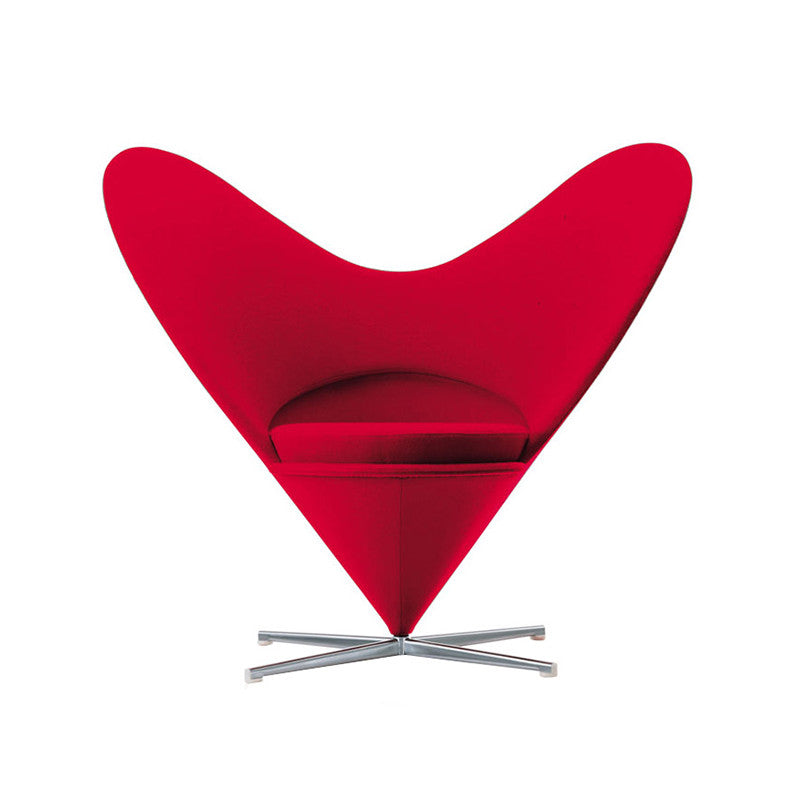 Fotoliul Heart Cone Chair semnat Verner Panton pentru Vitra