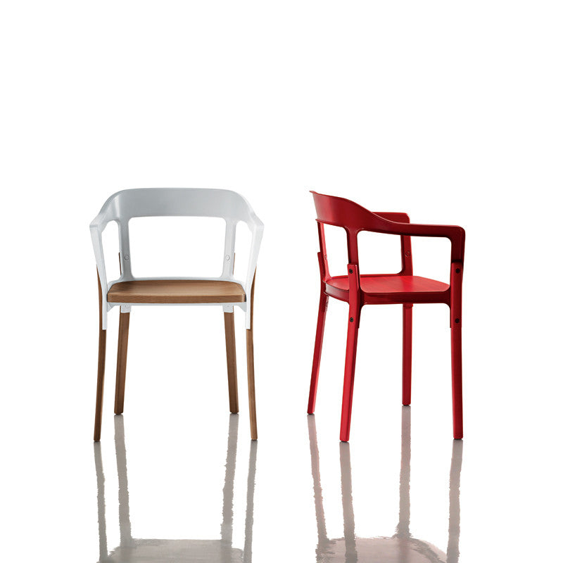Steelwood roșu și alb, scaune semnate Ronan & Erwan Bourroullec și produse de Magis