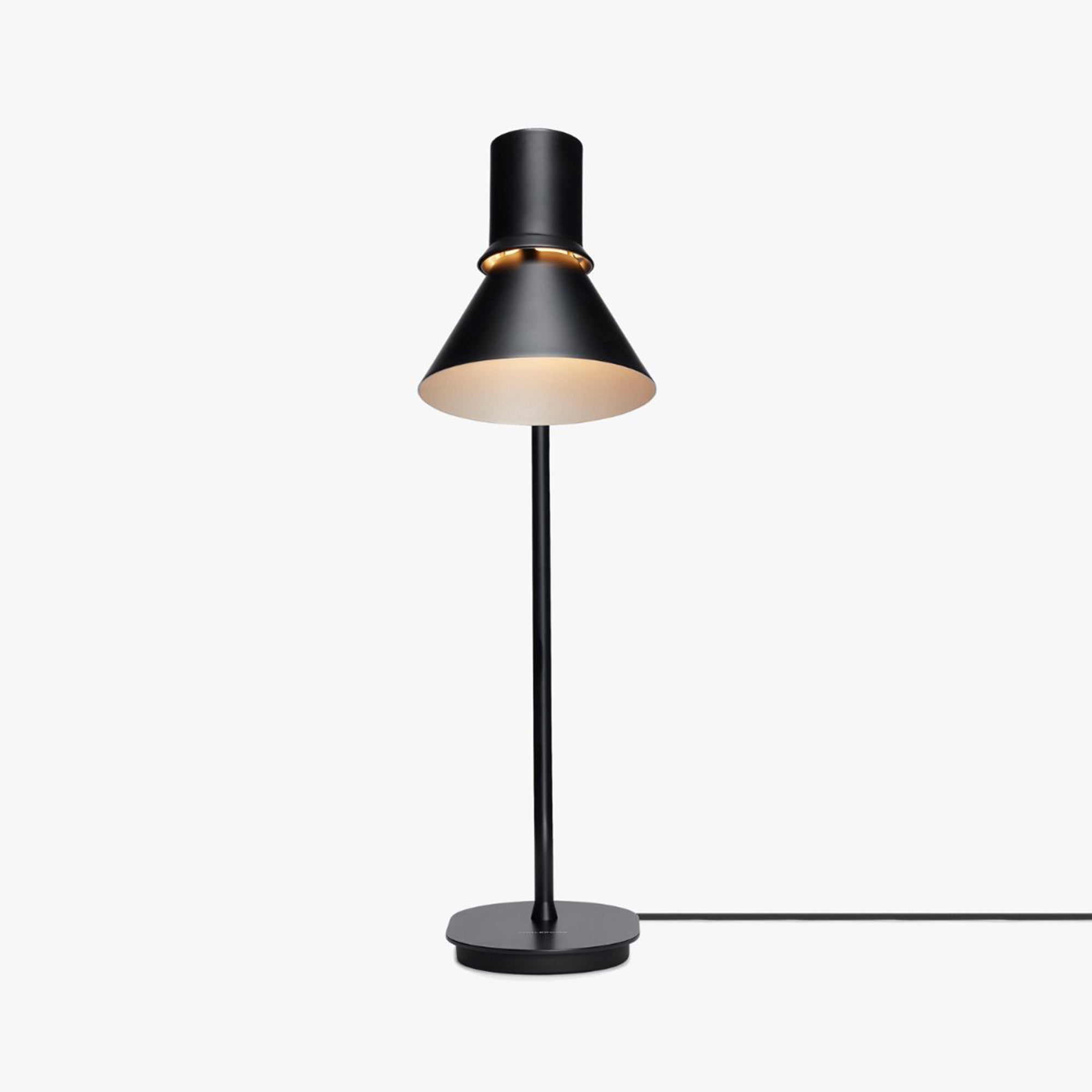 Type 80, lampă de birou