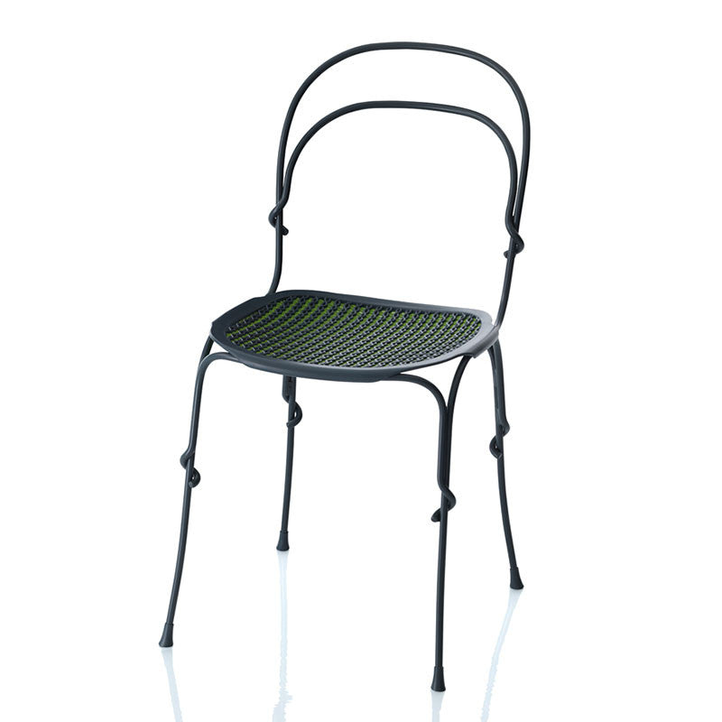 Perfect pentru terasă, scaunul Vigna produs de Magis